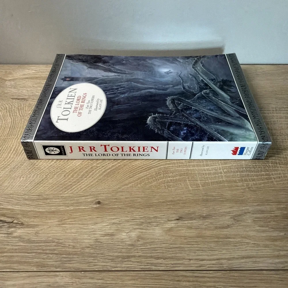 The Lord of the Rings Part II - The Two Towers by Tolkien, J. R. R. Paperback